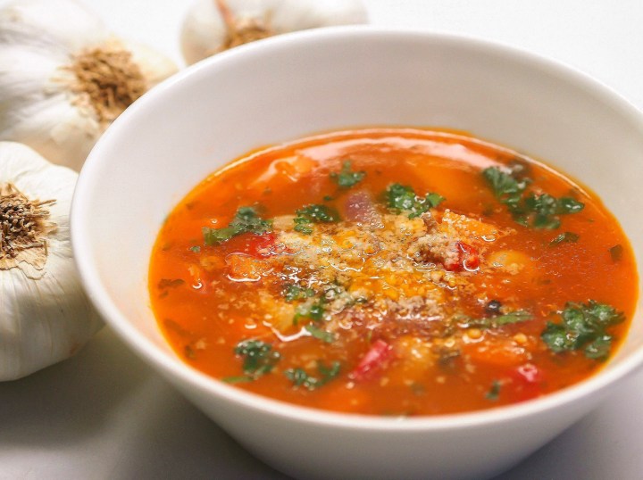 Gluteeniton minestronekeitto