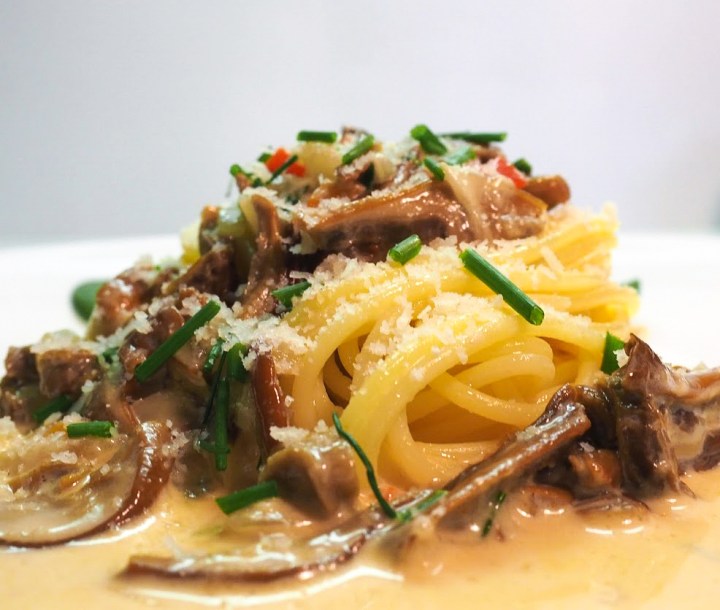 Helpot sienikastikkeet